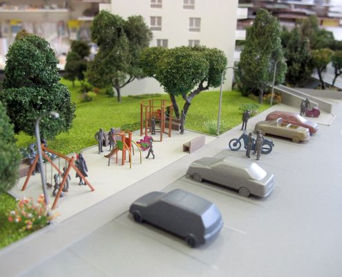 Farebný prezentačný model bytového objektu s nasvietením hlavného objektu modelu