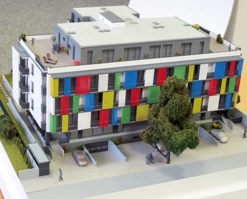 Farebný prezentačný model bytového domu